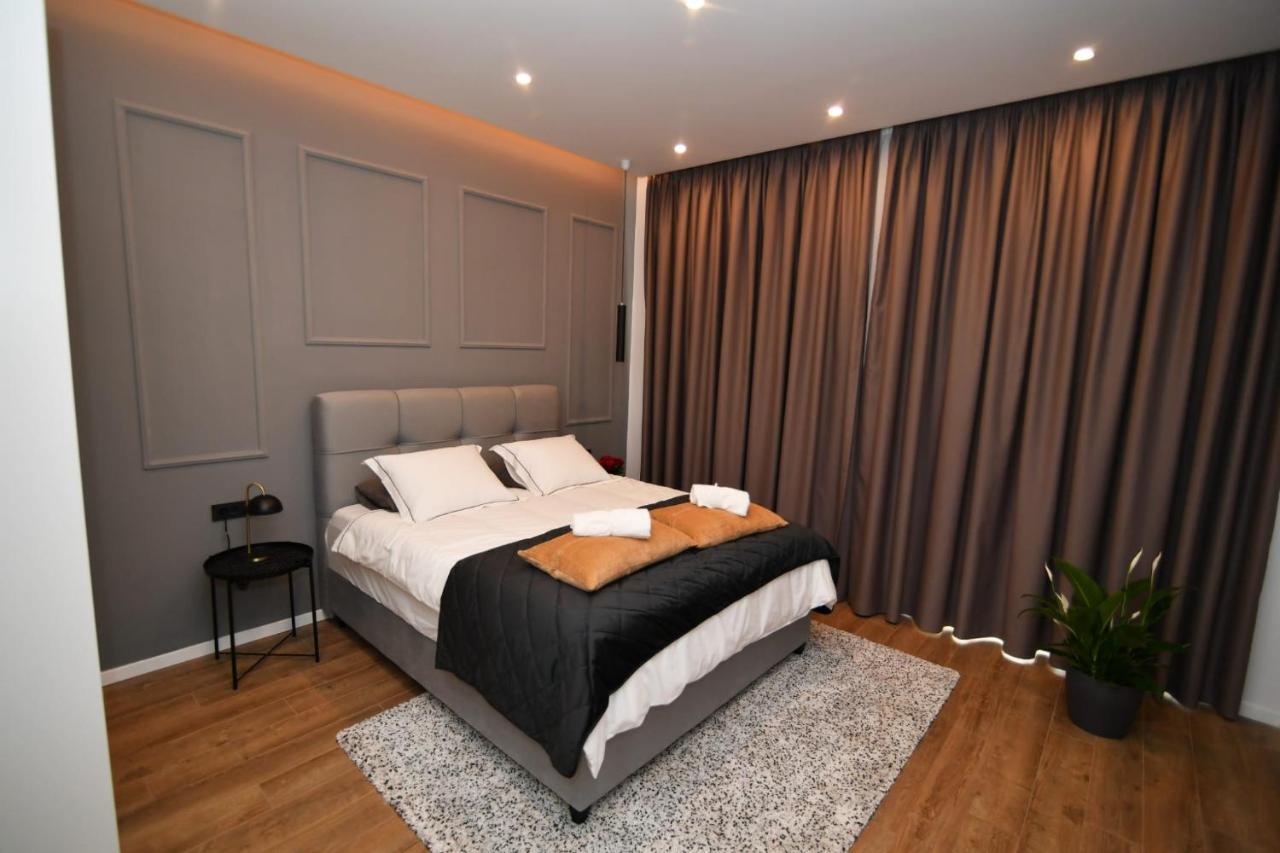 Nicole Apartment Rijeka Bagian luar foto